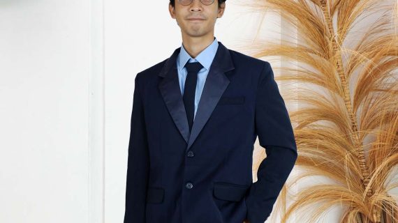 Bikin Jas Almamater di Serang