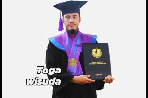 harga perlengkapan wisuda
