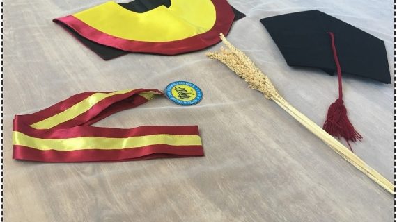 harga pembuatan topi toga wisuda