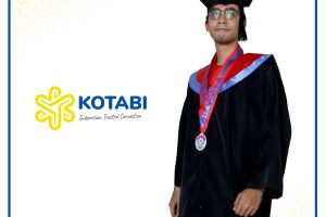 harga paket toga kuliah