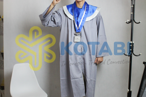 konveksi toga wisuda surabaya
