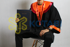 Bikin Toga Wisuda Custom Jakarta