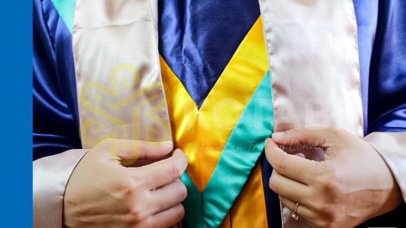 Konveksi Toga Wisuda Premium