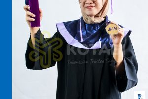 Jasa Pembuatan Toga Rektor Maluku