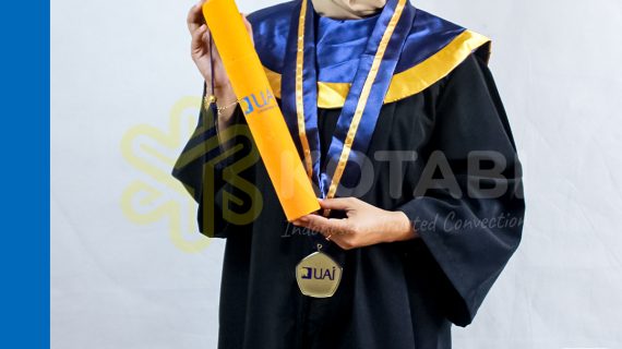 Jubah Toga Wisuda Custom