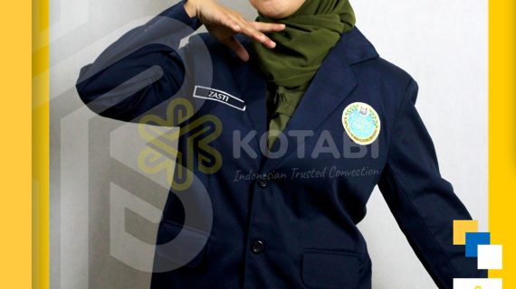 konveksi jas almamater madiun
